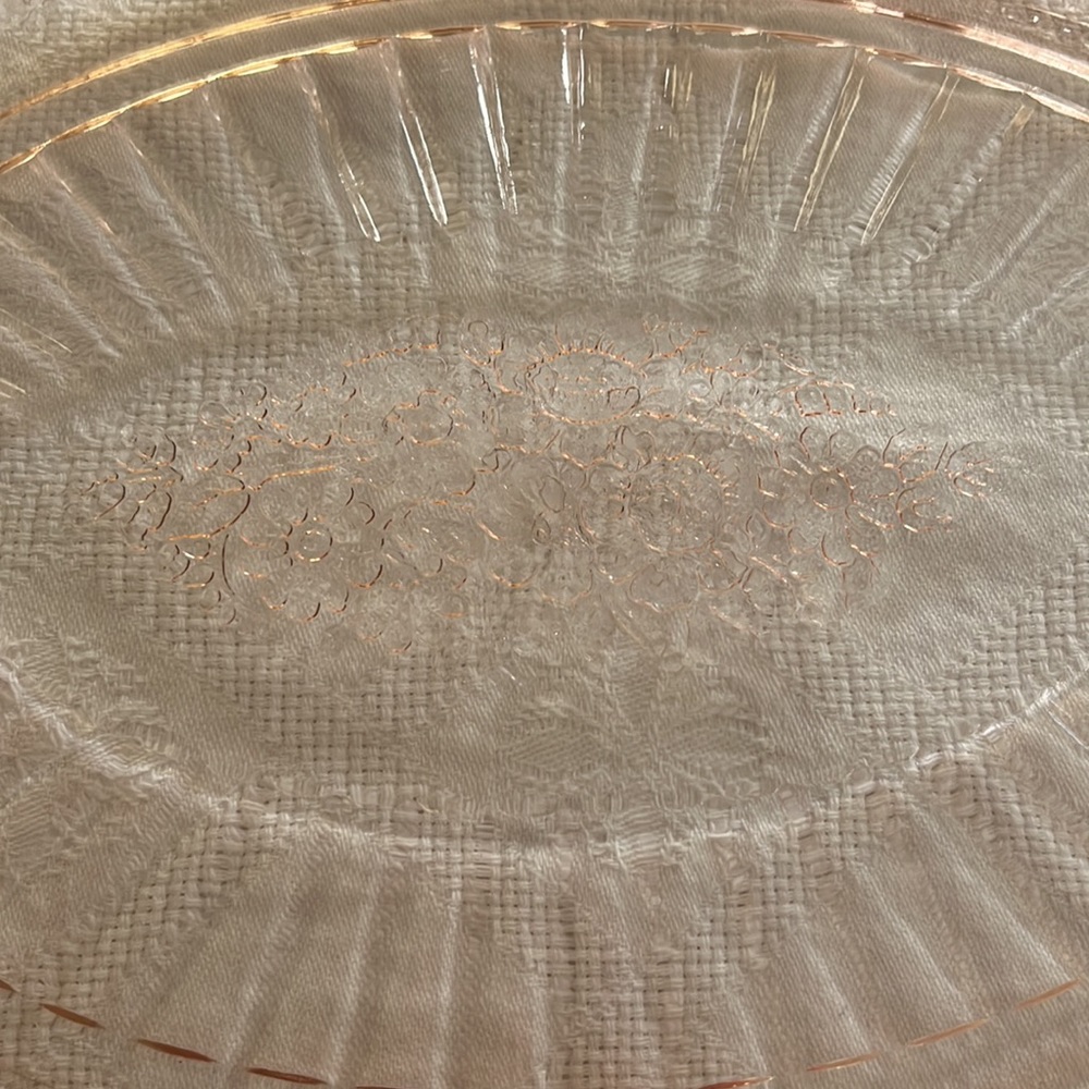 Vintage Pink Depression Glass Oval Platter with Handles by Anchor Hocking. - Picture 4 of 10
